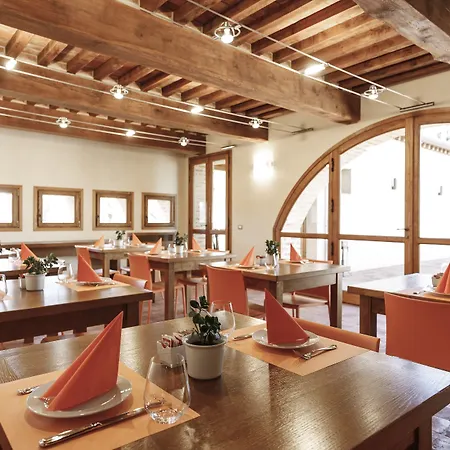 Pecora Vecchia - Collemassari Hospitality * Cinigiano